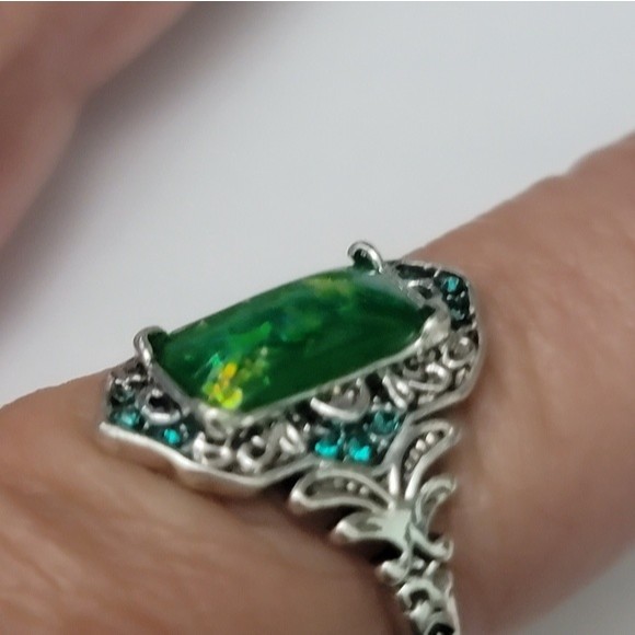 Green Fire Opal Cocktail Ring Sizes 7.5 9 art Deco Vintage Inspired - Picture 9 of 10